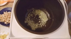 Шампиньоны фаршированные сыром в мультиварке