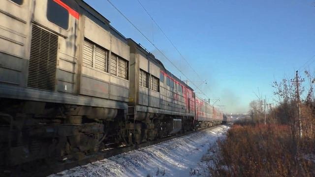 2ТЭ10У-0305 с пассажирским поездом Новый Уренгой - Оренбург
