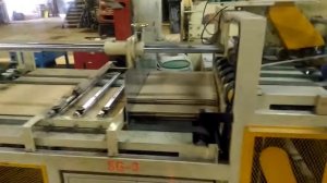 Работа полуавтоматической фальцевально склеивающей машины модель SAG-1400