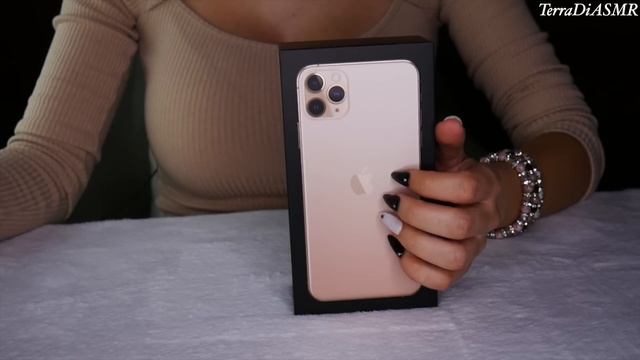 Tapping on all Apple Products *ASMR смотреть онлайн