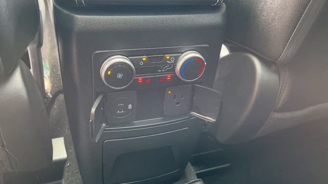 2022 Ford Explorer ST 4WD 401A 3.0L V6 w. 400 Horsepower in Star White Metallic Walk-Around смотреть онлайн