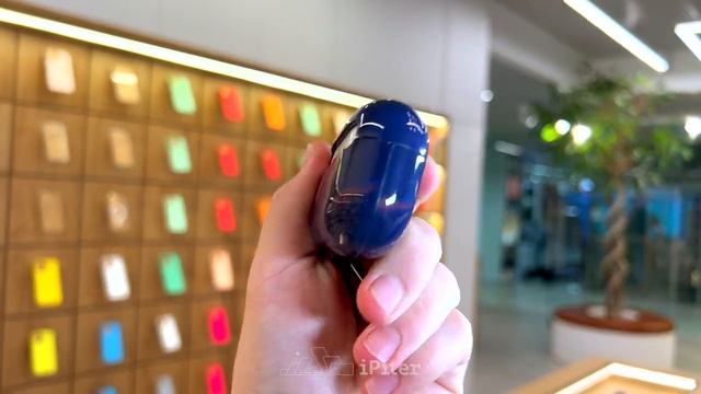 Чехол Uniq для AirPods Pro с карабином (Тёмно-синий) смотреть онлайн