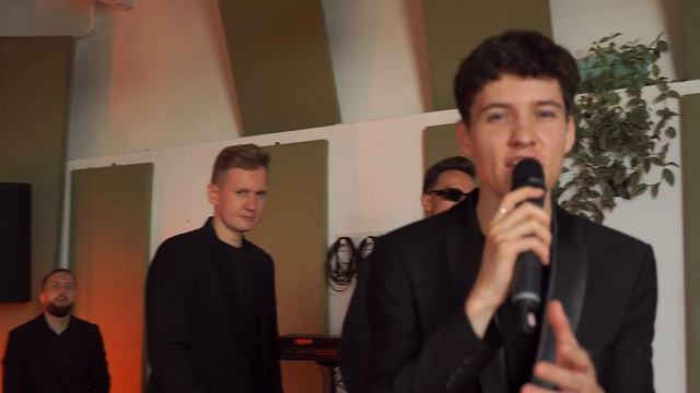 Группа ПЯТЕRО - Есть только миг