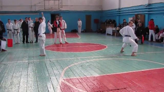 kata-"bassai-dai" Науменко Богдан и Бойко Игорь смотреть онлайн