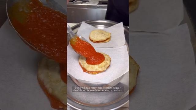 Баклажаны Пармиджано от итальянского шеф повара отеля Il Bottaccio Нино Моска?? смотреть онлайн