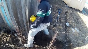 ЗАБОР ИЗ ПРОФНАСТИЛА - установка углового столба