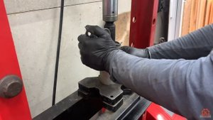 Chevrolet Bolt замена сайлентблоков переднего рычага