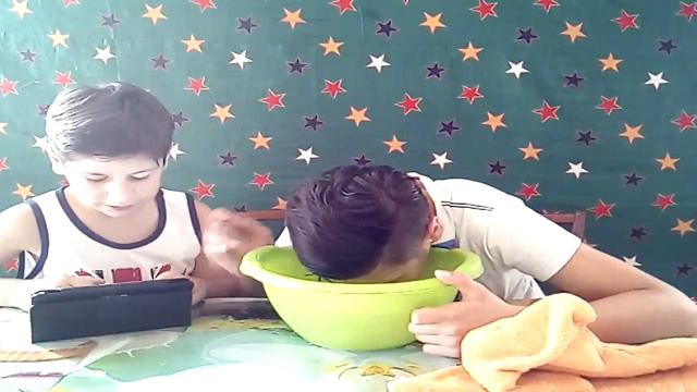 CHALLENGE КТО ДОЛЬШЕ ПРОДЕРЖИТСЯ ПОД ВОДОЙ