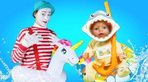 Видео игры Как Мама - Кукла БЕБИ БОН едет на Море? – Одевалки игры для девочек с Baby Born