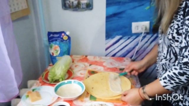 Цезарь-ролл в тортилье или закусочные рулетики))#Рецепт смотреть онлайн