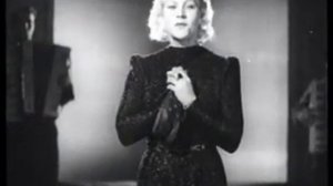 Klavdia Shulzenko sings a song "Siniy platochek" (Синий платочек)