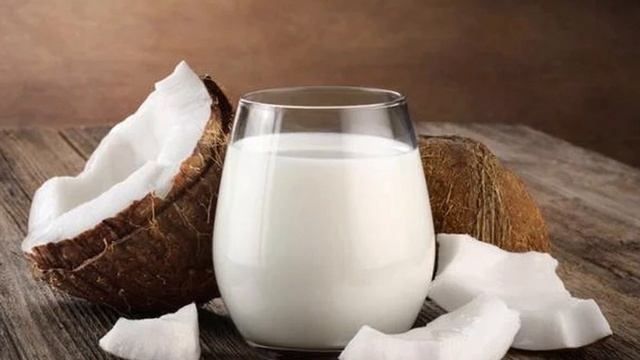 5 полезных лайфхаков как выпрямить волосы без утюжка
