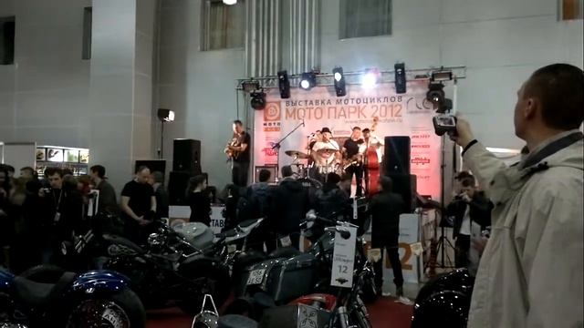 Видео с мото-выставки "Мото Парк 2012". 31.03.2012 г. смотреть онлайн