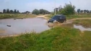 Water Crossing  HONDA CR-V  offroad CR-V WATER OFFROAD