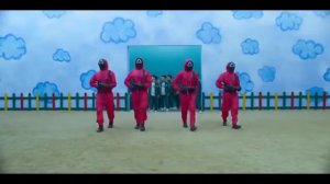 Игра Кальмара первый день из жизни розового солдатика