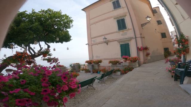 35mm Street Photography in Italy смотреть онлайн