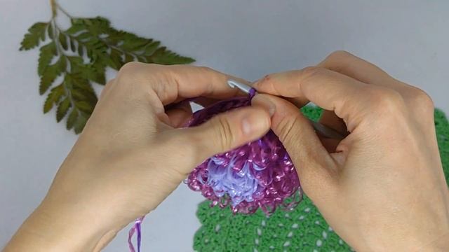 Мочалка из полипропилена "Астра": вязание каждого ряда и принцип перехода цвета для начинающих смотреть онлайн