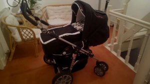 Kinderwagen mit Unterbodenbeleuchtung Pimp up my Hartan RacerS
