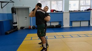 Вольная борьба в ММА. Бросок зашагиванием от Николая Киоссе.
