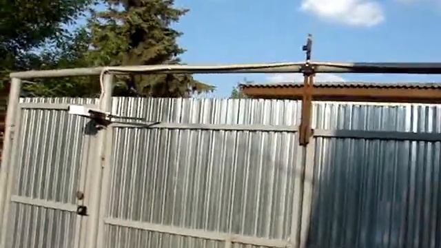 Электрозащелка на распашных воротах смотреть онлайн