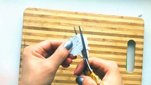 ЗНАЧКИ БЕЗ БУЛАВОК И СКОТЧА / ПАТЧИ ИЗ КАРТОНА / БРЕЛОКИ ИЗ ПЛАСТИКОВЫХ ТРУБОЧЕК