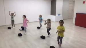 Современный танец начинающие (малыши 3-5 лет)