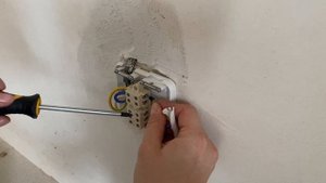 Подключаем первую временную розетку