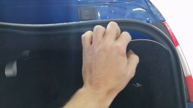 Skoda Octavia A-7 - свистящий звук в салоне и закладывает уши. смотреть онлайн