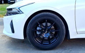 Итальянские премиальные диски OZ Rasing Omnia 8Jx18, 5x114.3, et45.mp4