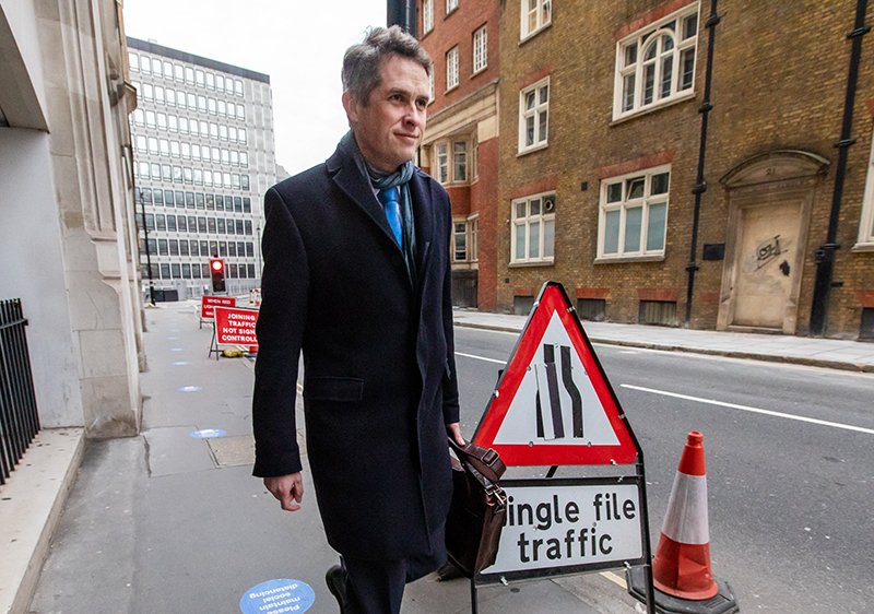 Новое британское правительство понесло первые потери / События на ТВЦ