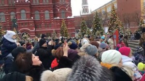 Иммерсивный спектакль «12 месяцев» на Манежной площади в рамках фестиваля «Путешествие в Рождество»