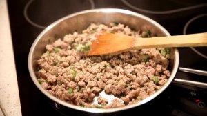 Фаршированные грибы шампиньоны с мясным фаршем и сыром в духовке