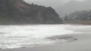 Тасманово море, начинается прилив.Новая Зеландия. Окрестности Окленда