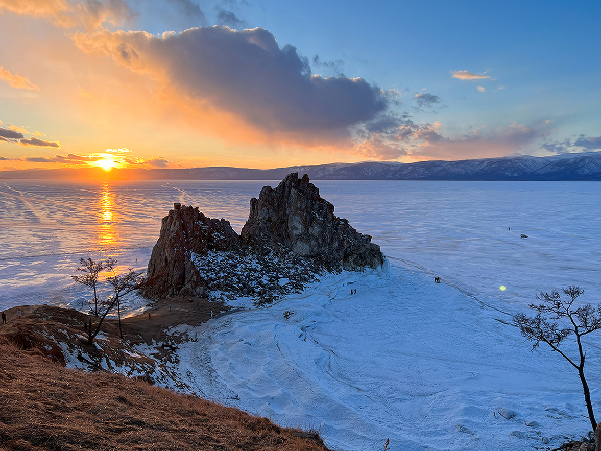 Байкальский плёс Хужир