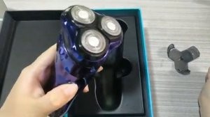 VGR V 305 Men's Wet & Dry Shaver 360p