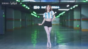 Ван Сяо Момо Аргентина Чемпион  MOMOLAND BBoom BBoom