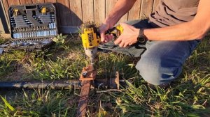 DEWALT 1/2" High Torque Impact Wrench DCF961 VS. DCF899