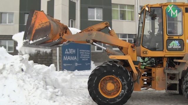 Уборка снега во дворах жилых домов смотреть онлайн