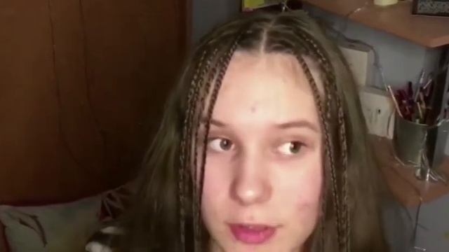 Плету косички и распускаю их (шёл 1 день карантина) смотреть онлайн