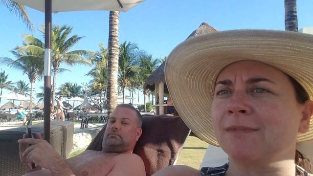 10th anniversary trip to Secrets Akumal Resort in Mexico! смотреть онлайн