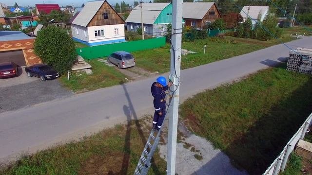 Монтажники интернета. Съёмка с квадрокоптера.