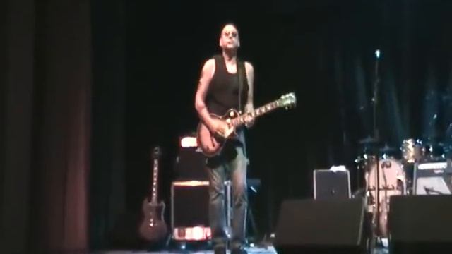 Gibson Les Paul Deluxe 1980. ENGLISH BLUES GUITARIST MARK THORNLEY supports SHERMAN ROBERTSON. смотреть онлайн