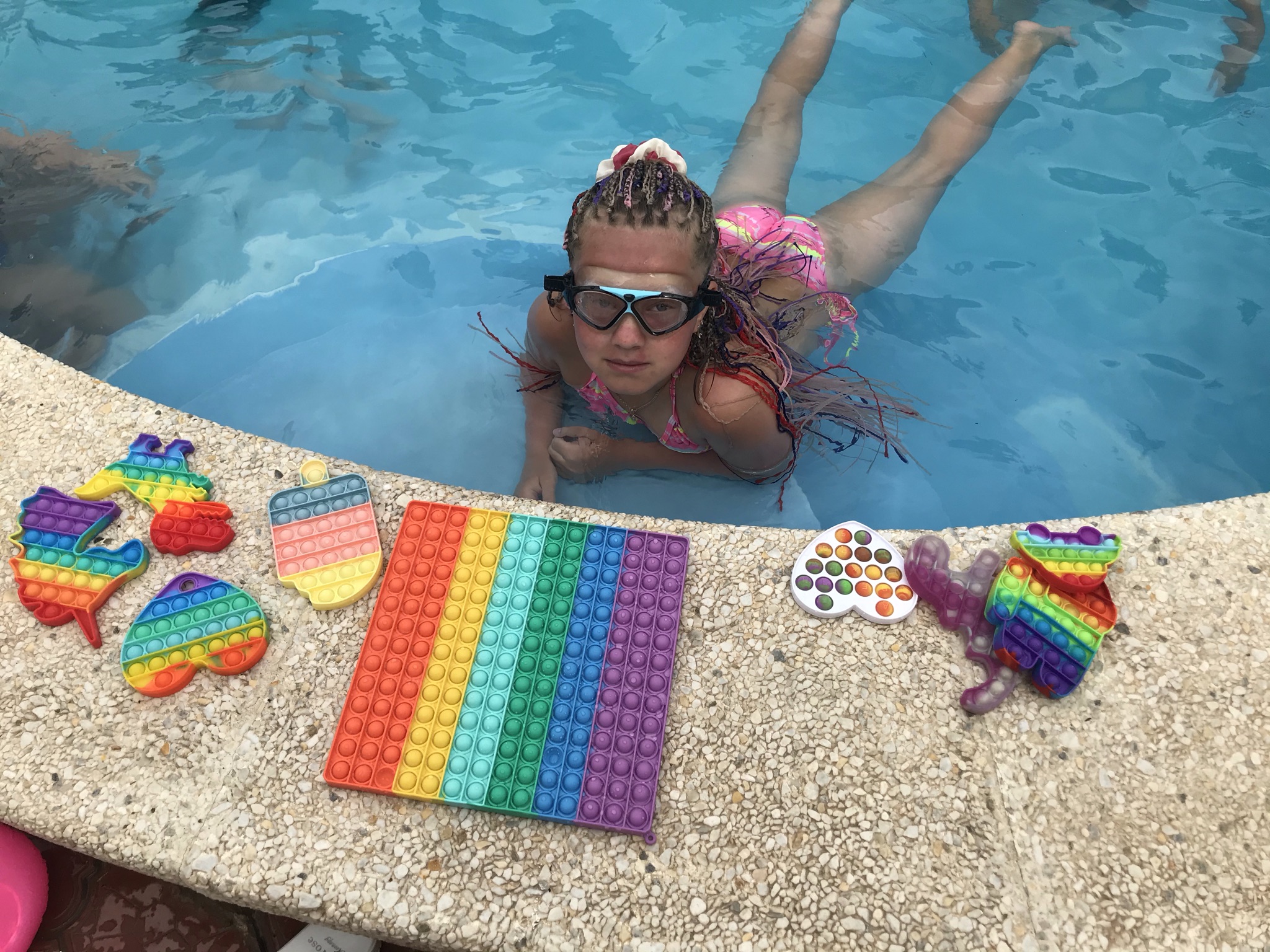 Целый день в БАССЕЙНЕ с ПОП ИТ АлисаСевер смотреть онлайн