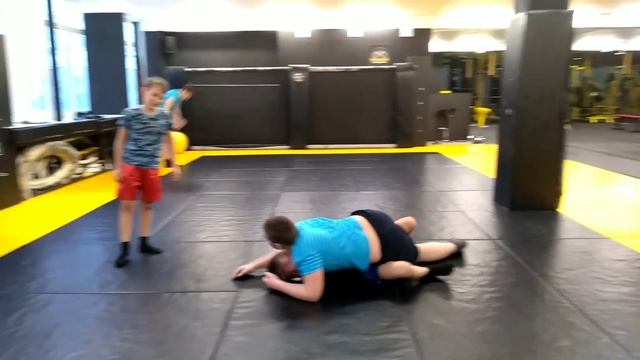 Маркин. Д.Н.Тула. Клуб ХУЛИГАН. Детская группа. Подготовительные упражнения для борьбы. 21.03.2018 смотреть онлайн