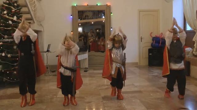 КУРС ВОКАЛА. Приглашаем мальчиков и девочек 4 - 6 лет в ансамбль "РАДОСТЕЯ"! смотреть онлайн