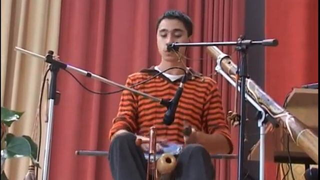 "Калимба-малимба" - композитор / мультиинструменталист / человек-оркестр - Булат Гафаров