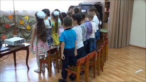 Музыкальное занятие в старшей группе на тему:"Золотая осень"