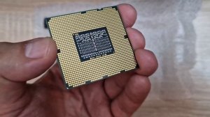 Сравнявам 18 ядрен Xeon Gold 6150 с 2 ядрен Xeon W3505 - физическо сравнение, без тестове!