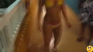 Пьяные Девушками Лучшие Прикольные Видео !   Смешное Видео с Пьяными Девушками January 2015