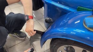 Honda Goldwing - оклеили чёрной полиуретановой плёнкой кусочки арок прицепа